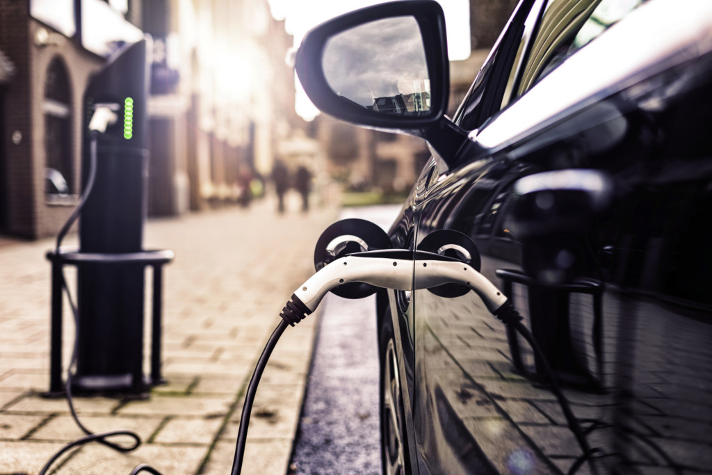 What Are the Benefits of Electric vs Hybrid Vehicles? Cline Collision