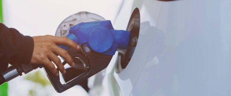 4 Tools to Use to Find the Cheapest Gas Prices in Your Area